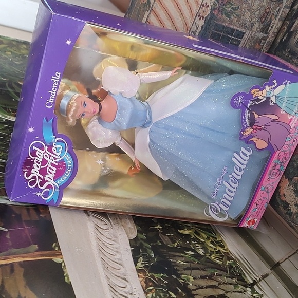 Cinderella Barbie Doll - 1994